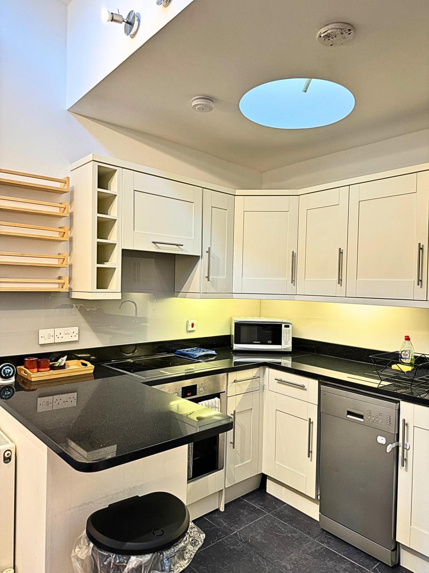 The Heart Of Kensington Mews - 3 Bedrooms House-Private Entrance-Hyde Park Walk Away-Green Park 9 Minutes Underground- The Best Of London With Glamour Of Kensington Londres Exterior foto