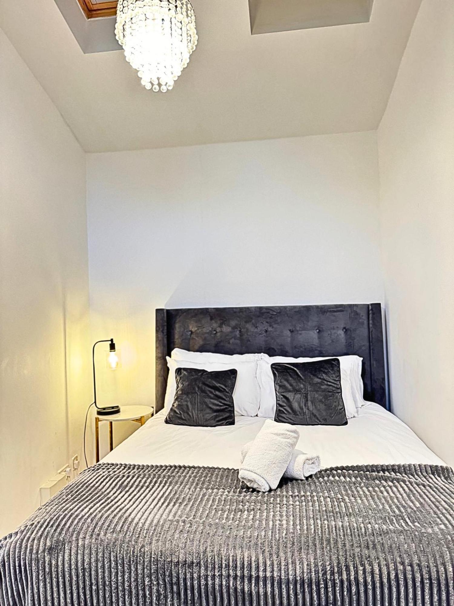The Heart Of Kensington Mews - 3 Bedrooms House-Private Entrance-Hyde Park Walk Away-Green Park 9 Minutes Underground- The Best Of London With Glamour Of Kensington Londres Exterior foto